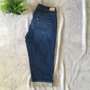 Levi’s capris
